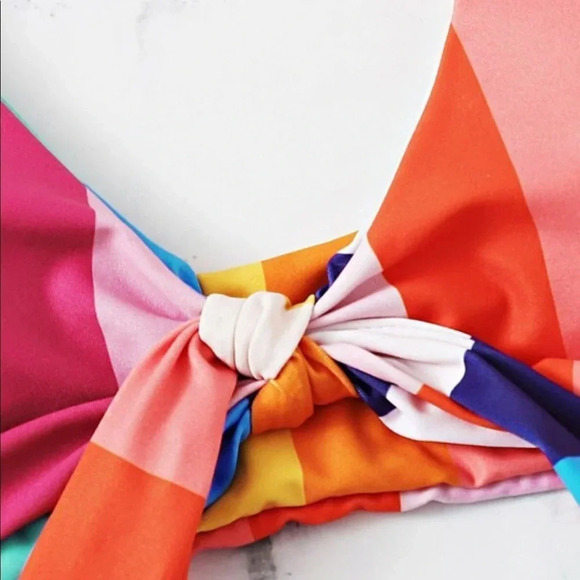 New Arrival ☀️ | Striped‎ Tie Front Bikini - Picture 5 of 8